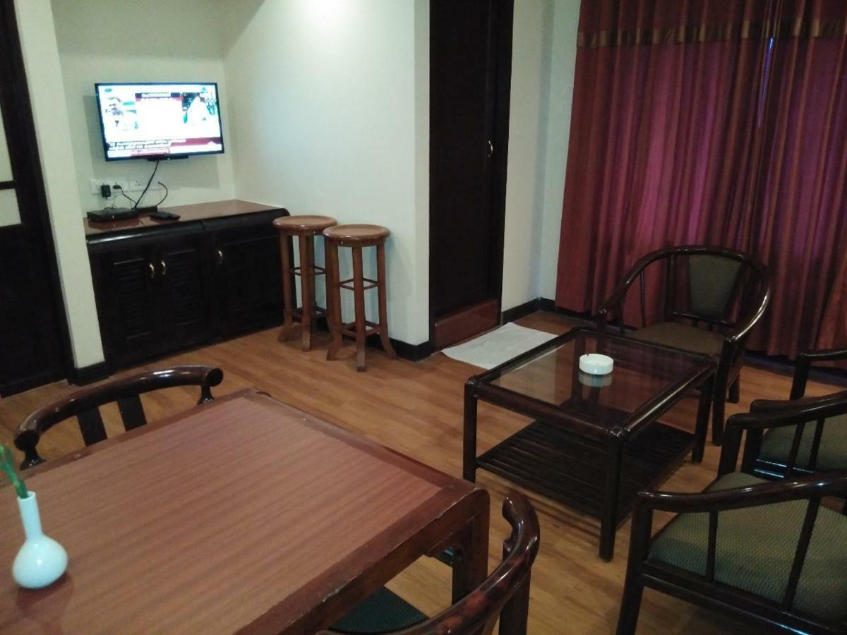 Hotel Yuvarani Residency