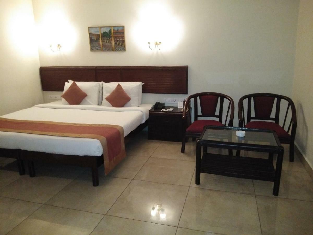 Hotel Yuvarani Residency 4*