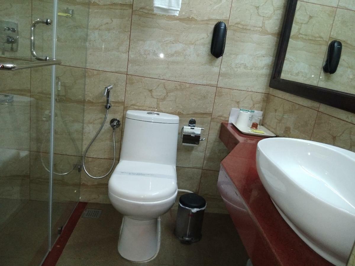 Hotel Yuvarani Residency Kochi