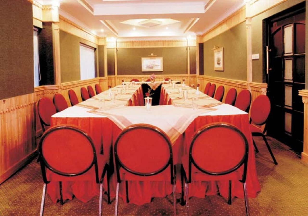 Yuvarani Residency Hotel Kochi