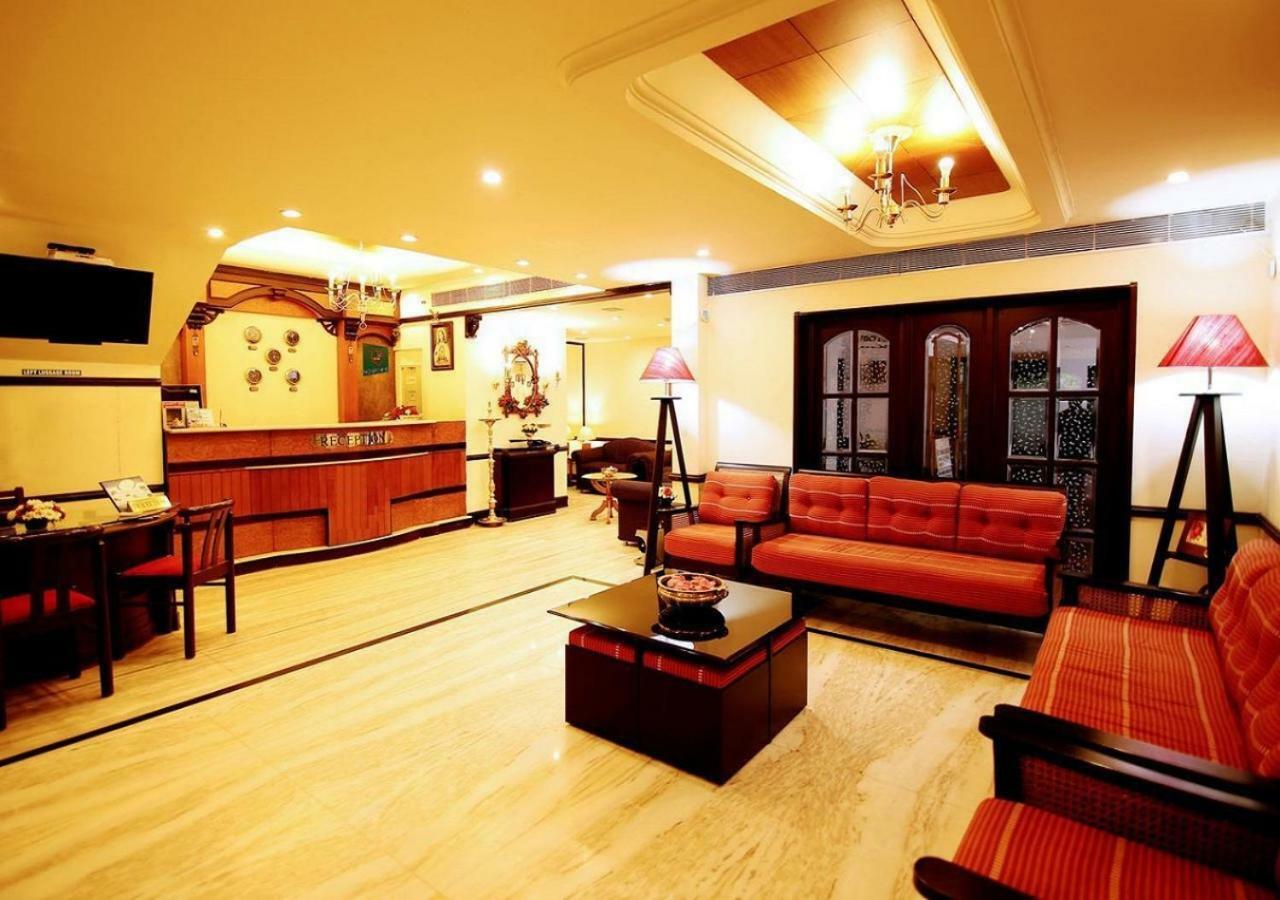 Hotel Yuvarani Residency Kochi