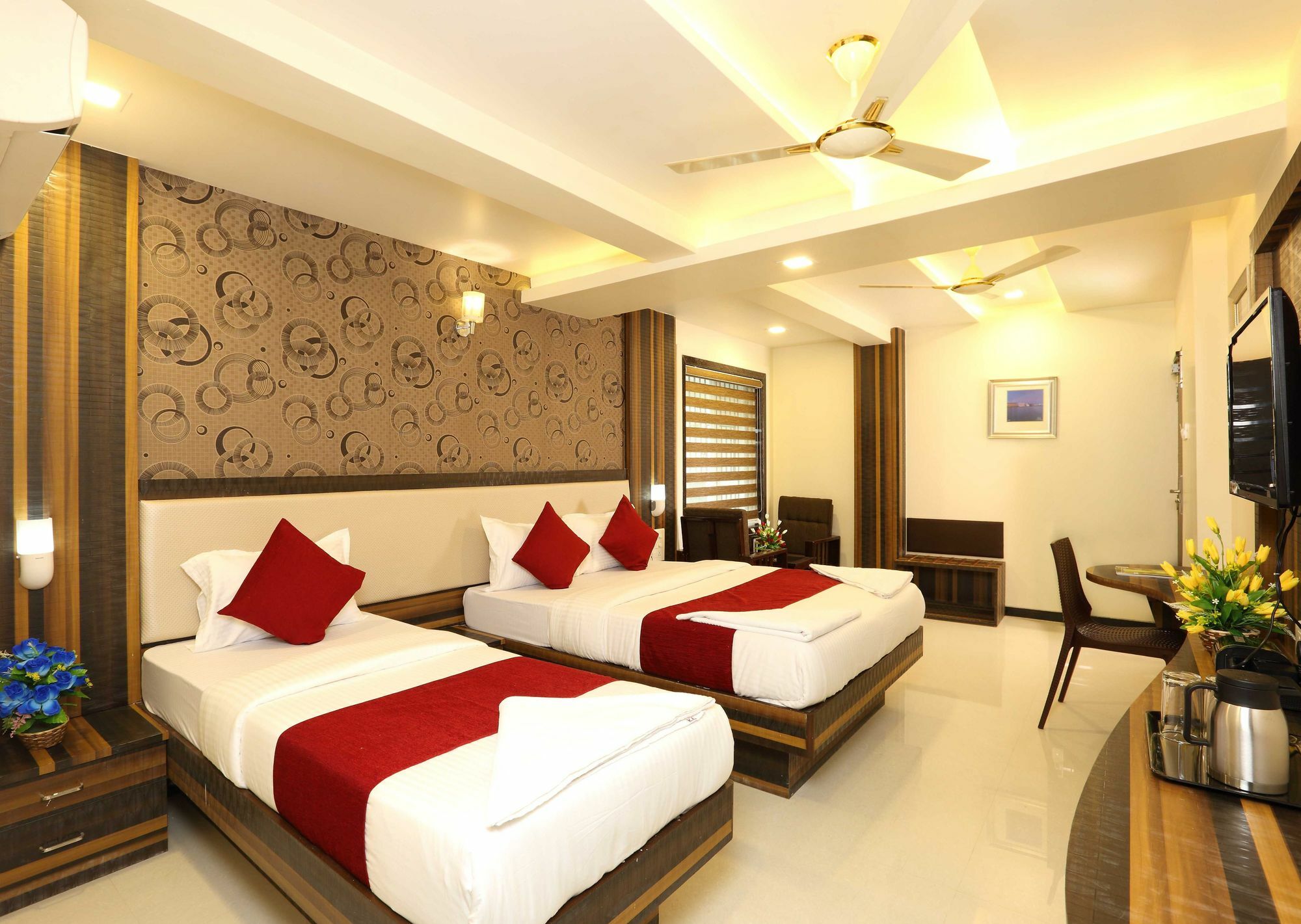 Caprice Hotel