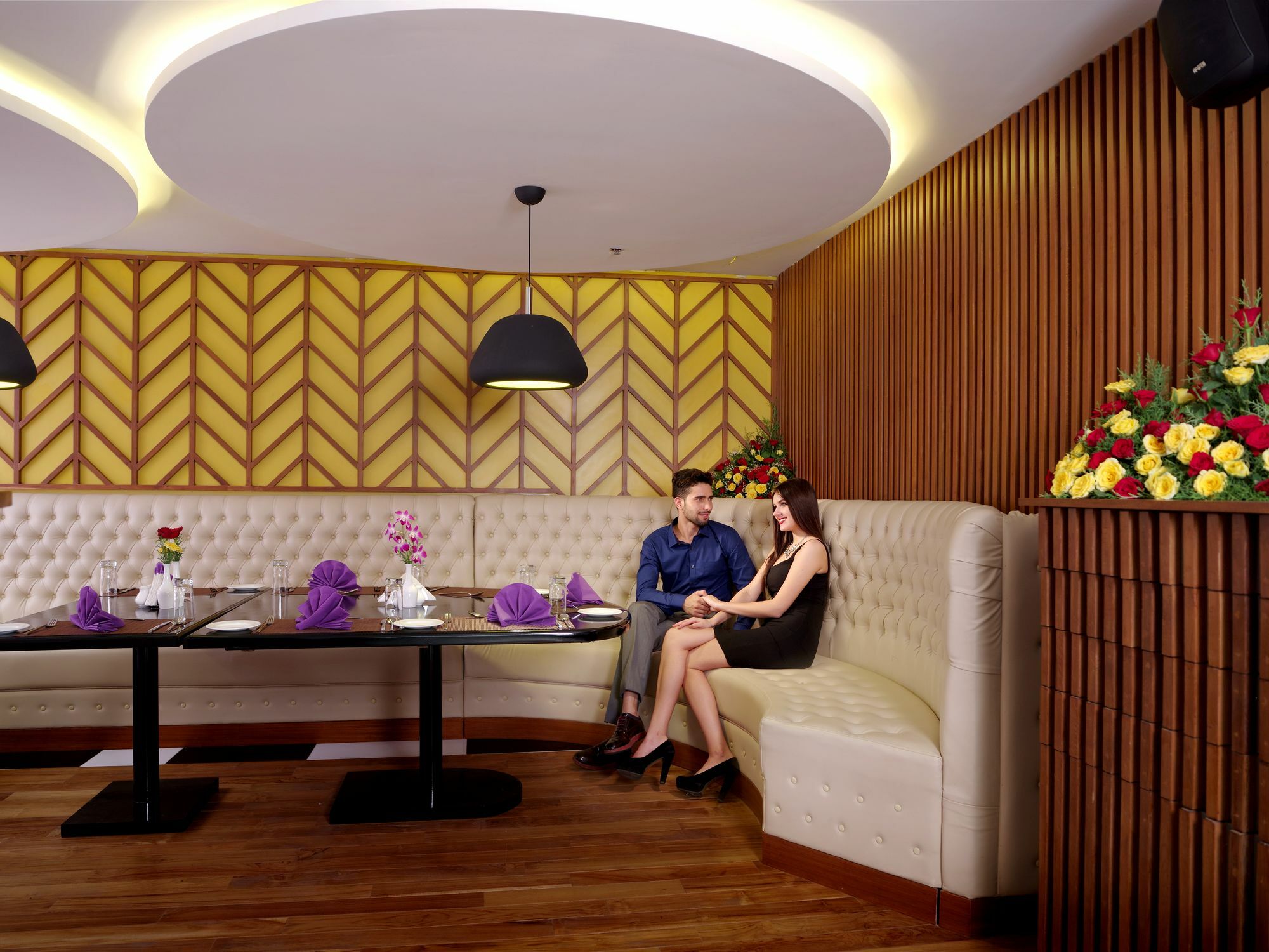 Hotel The Blooms Cochin