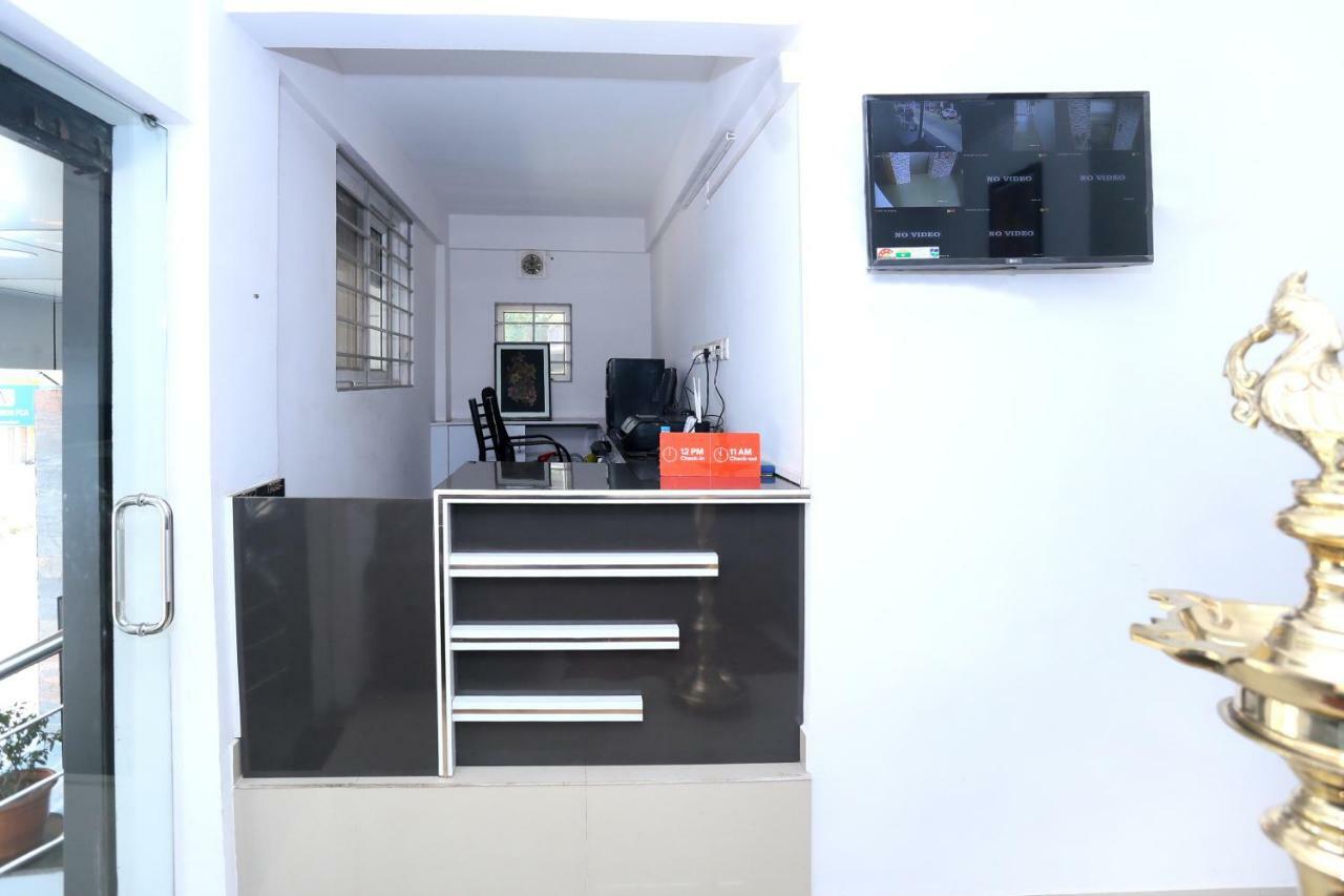 Oyo 30973 Thulasi Hotel 3*