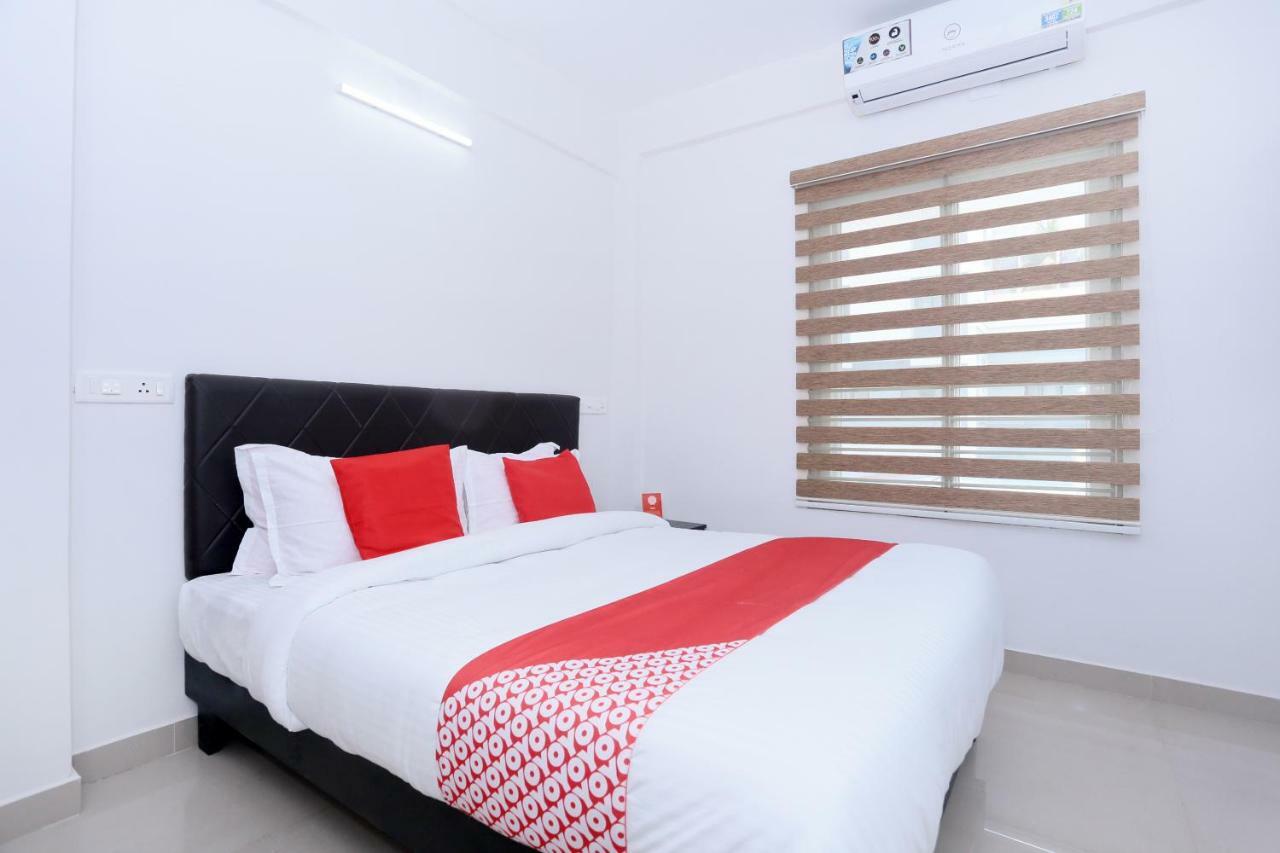 Oyo 30973 Thulasi Hotel Kochi