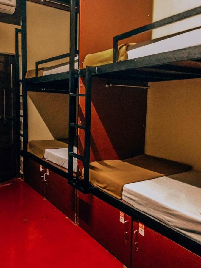 Hostel The Metro Pod - Backpackers A/c