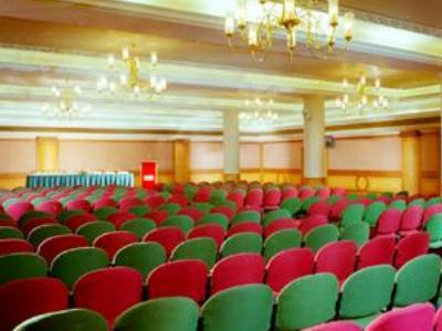 The Avenue Center Hotel 4*