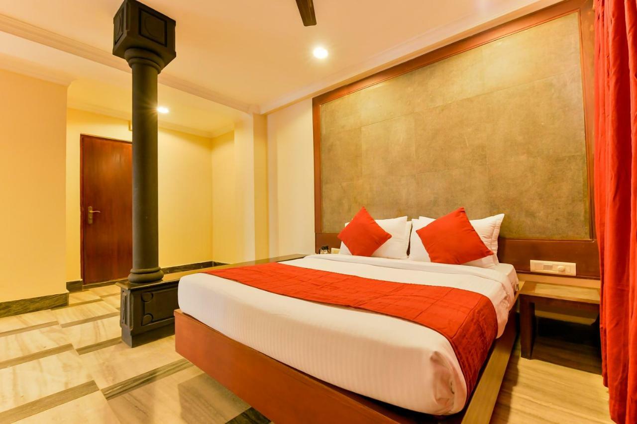 Hotel Oyo Flagship 45564 Woodlands Kochi