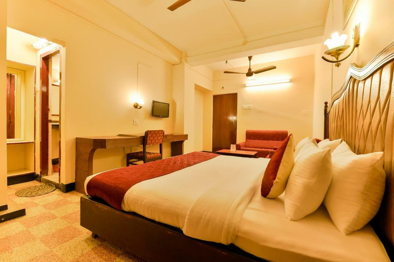 Oyo Flagship 45564 Woodlands Hotel Kochi