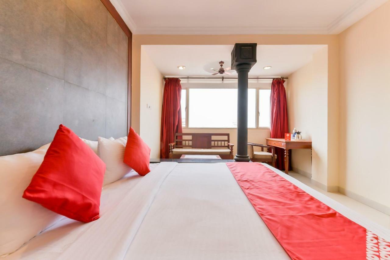 Hotel Oyo Flagship 45564 Woodlands Kochi
