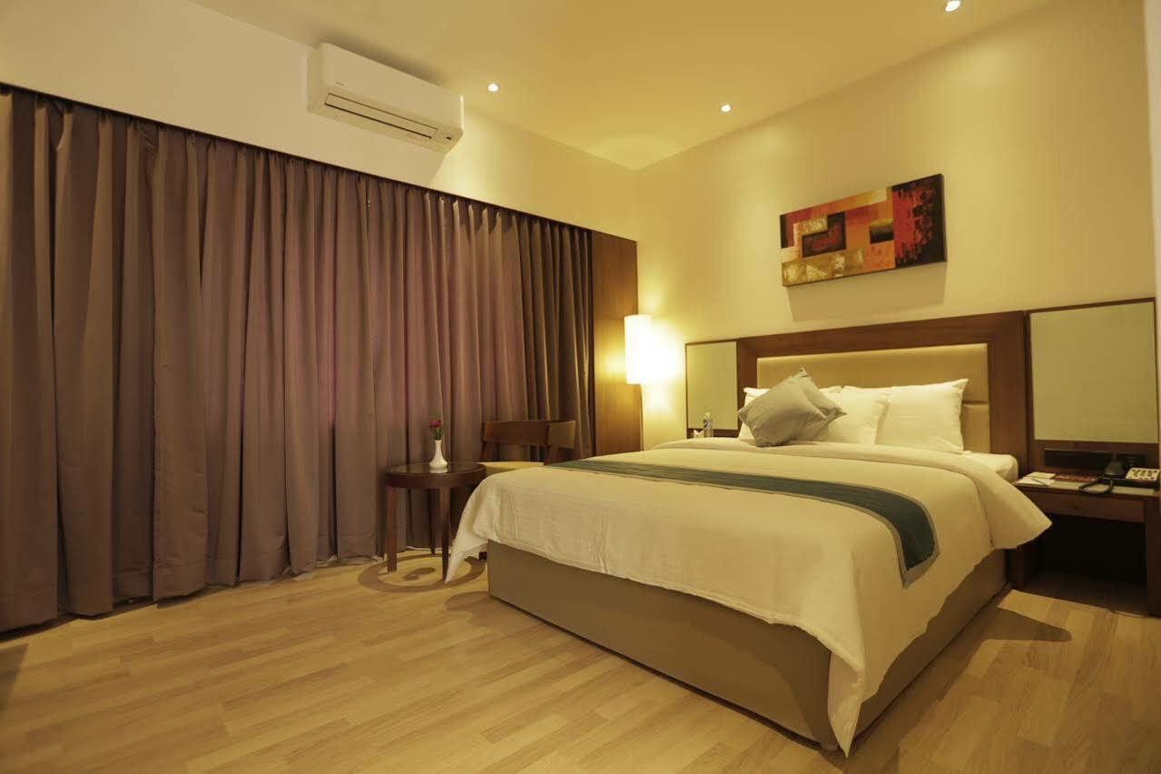 Park Connect Hotel Kochi