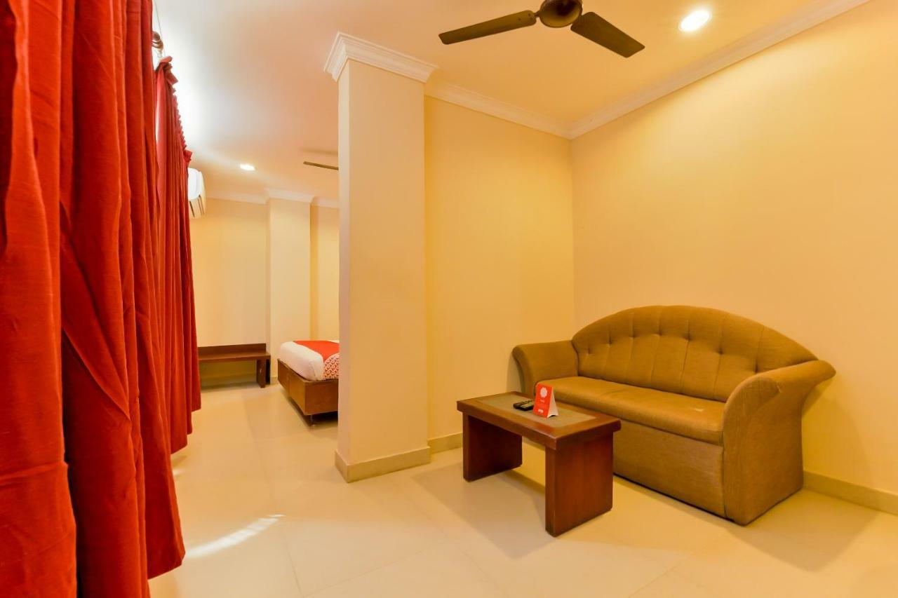 Hotel Oyo Flagship 45564 Woodlands Kochi