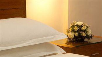 Hotel The Avenue Regent Kochi