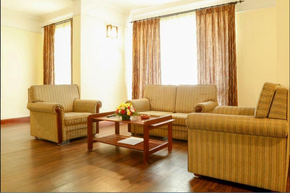 Hotel Riviera Suites