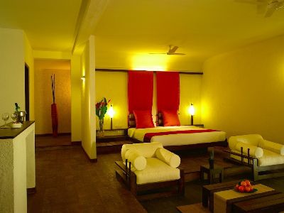 The Avenue Center Hotel