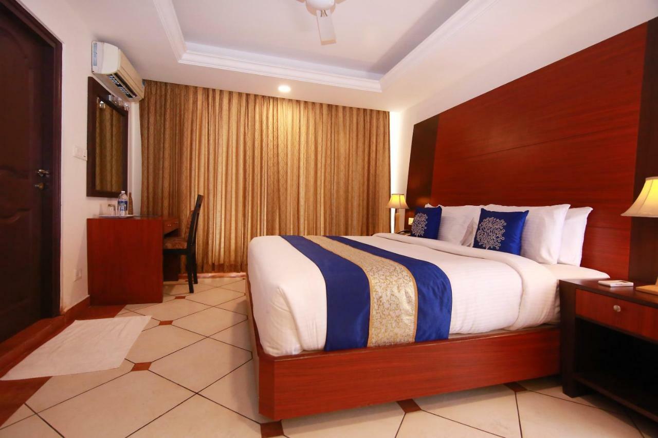 Hotel Emarald Cochin