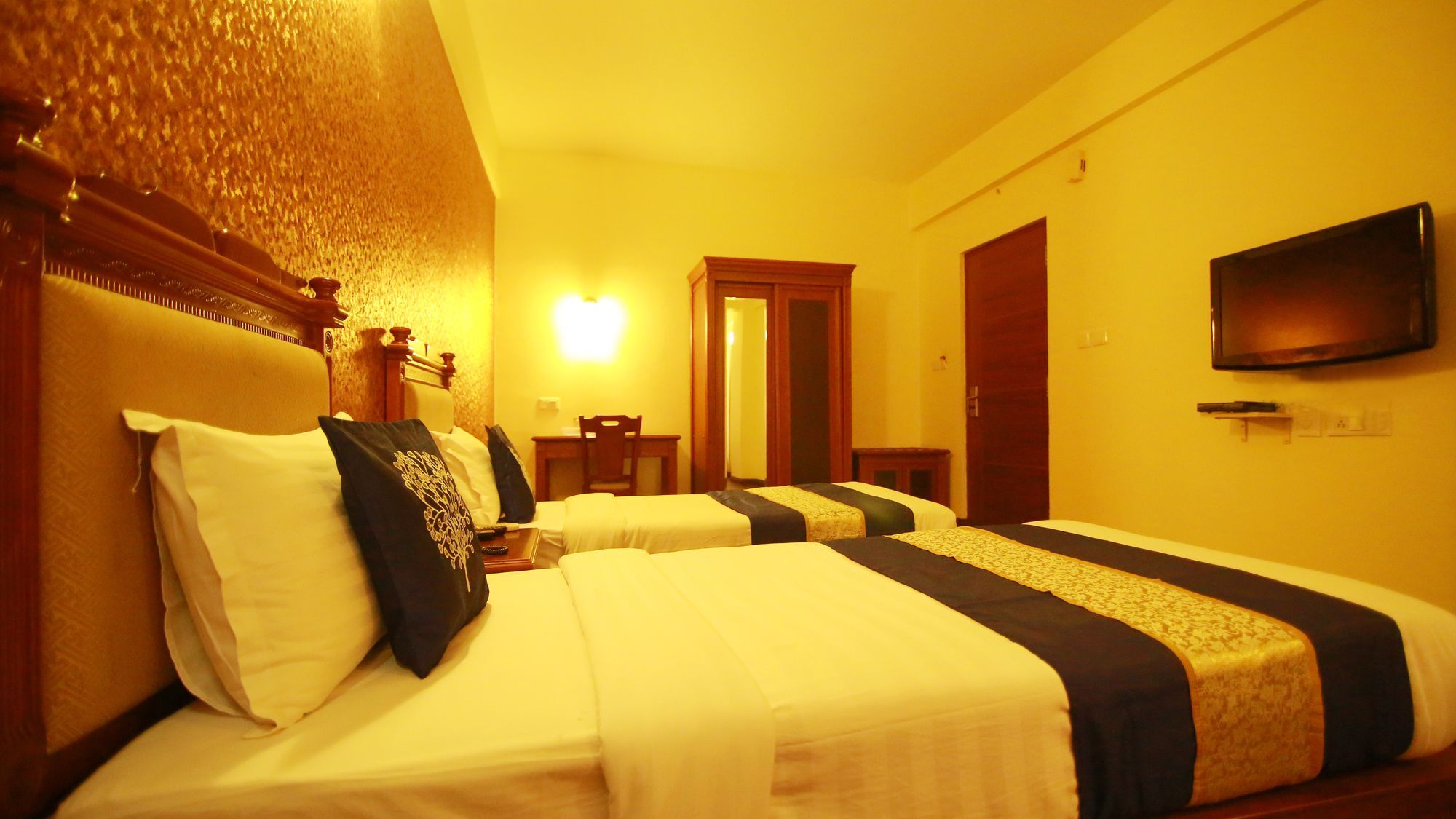 Oyo 4802 Cochin Residency Hotel 3*