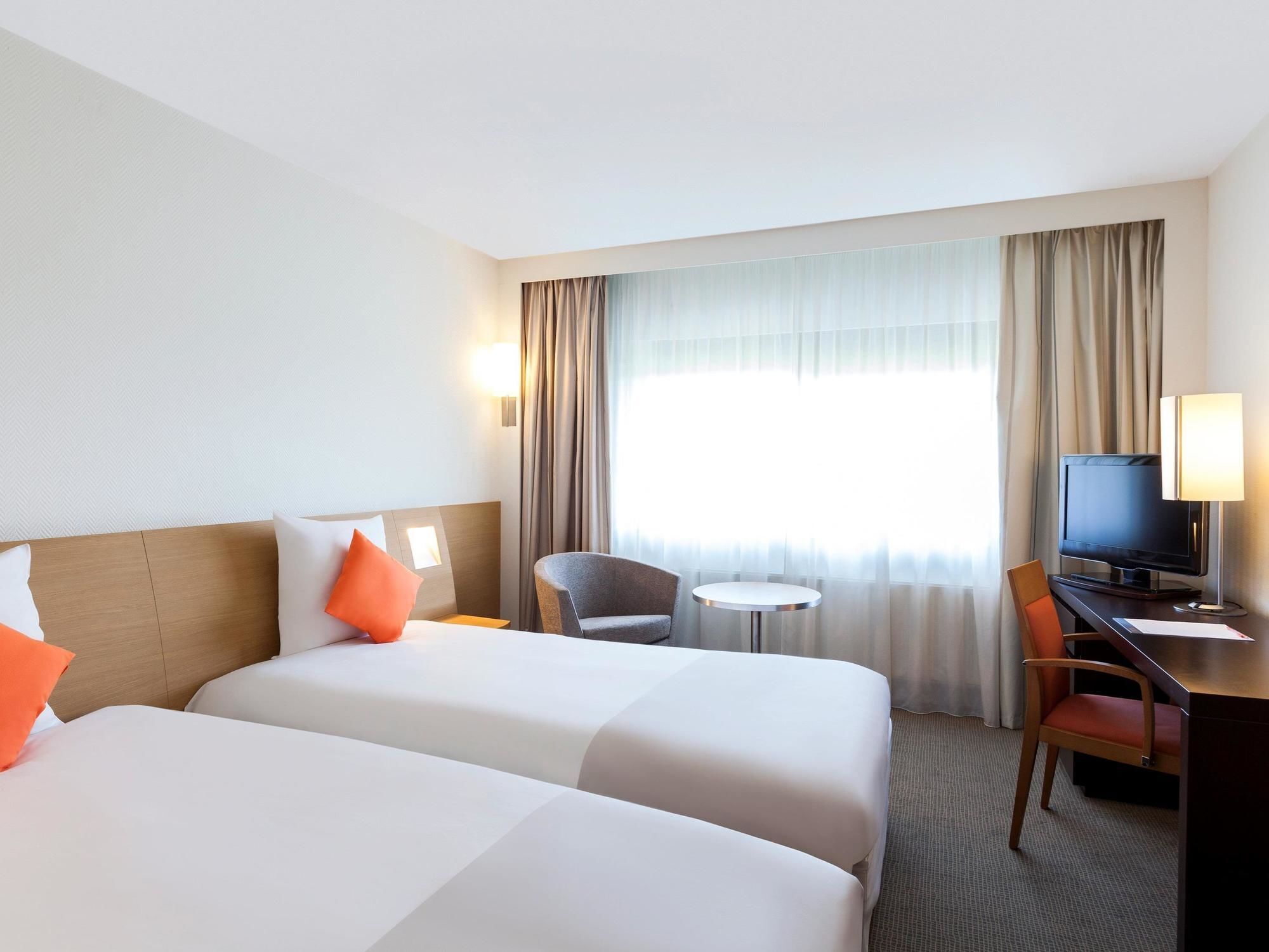 Novotel Infopark Hotel 5*