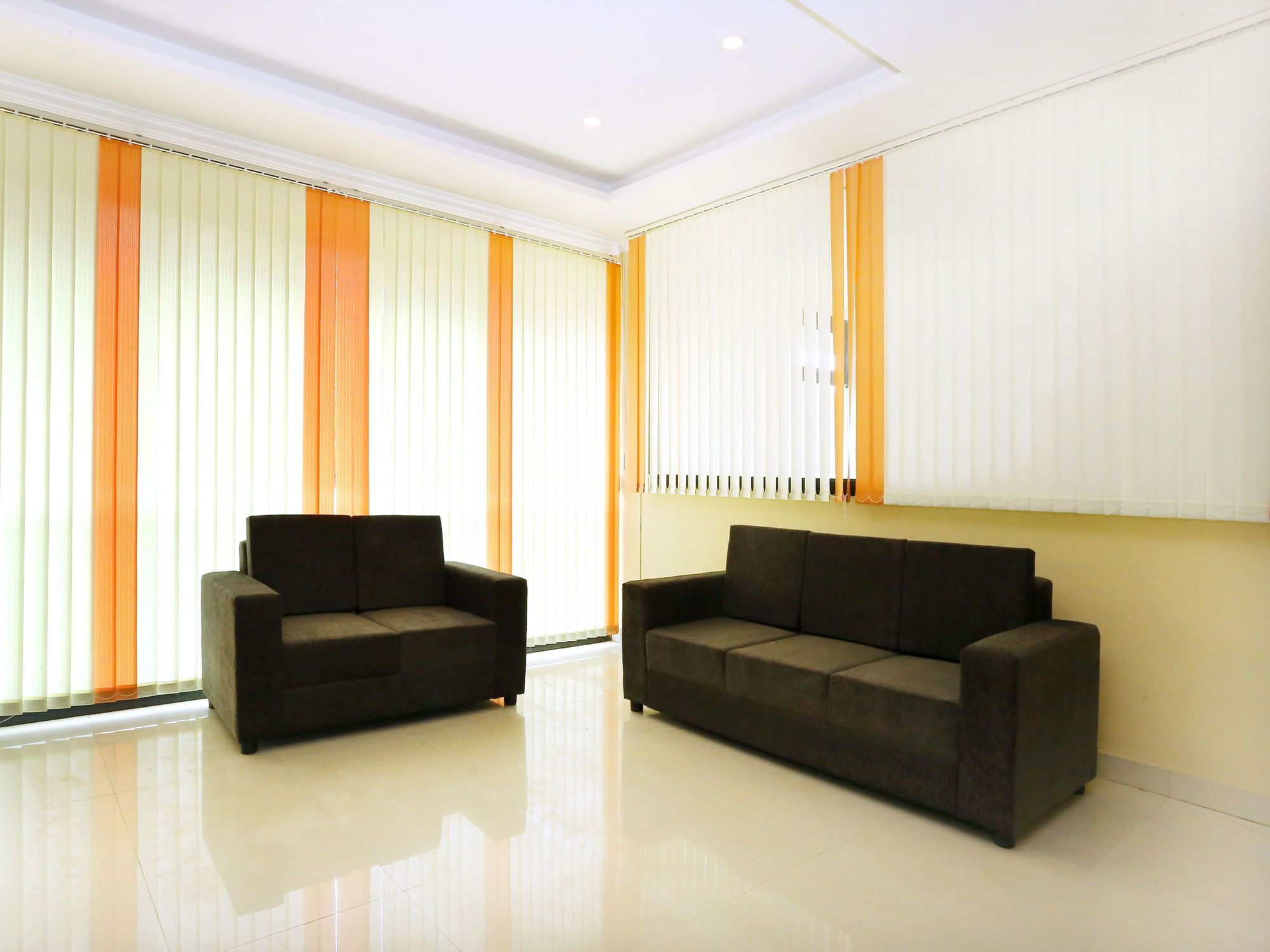 Hotel Collection O Kadavanthra Near South Railway Station