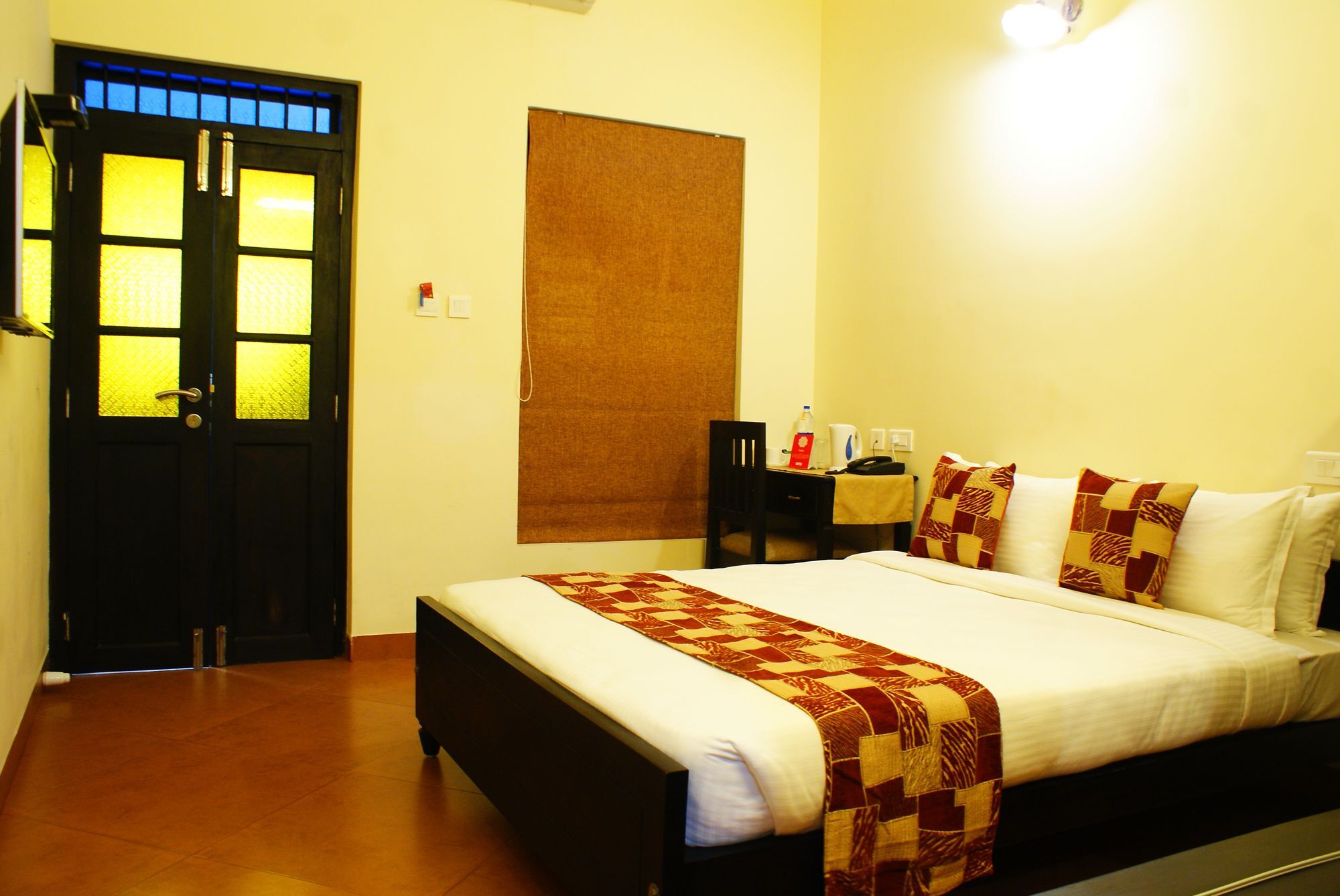 Oyo 8268 Gokul Ottupura Hotel Kochi