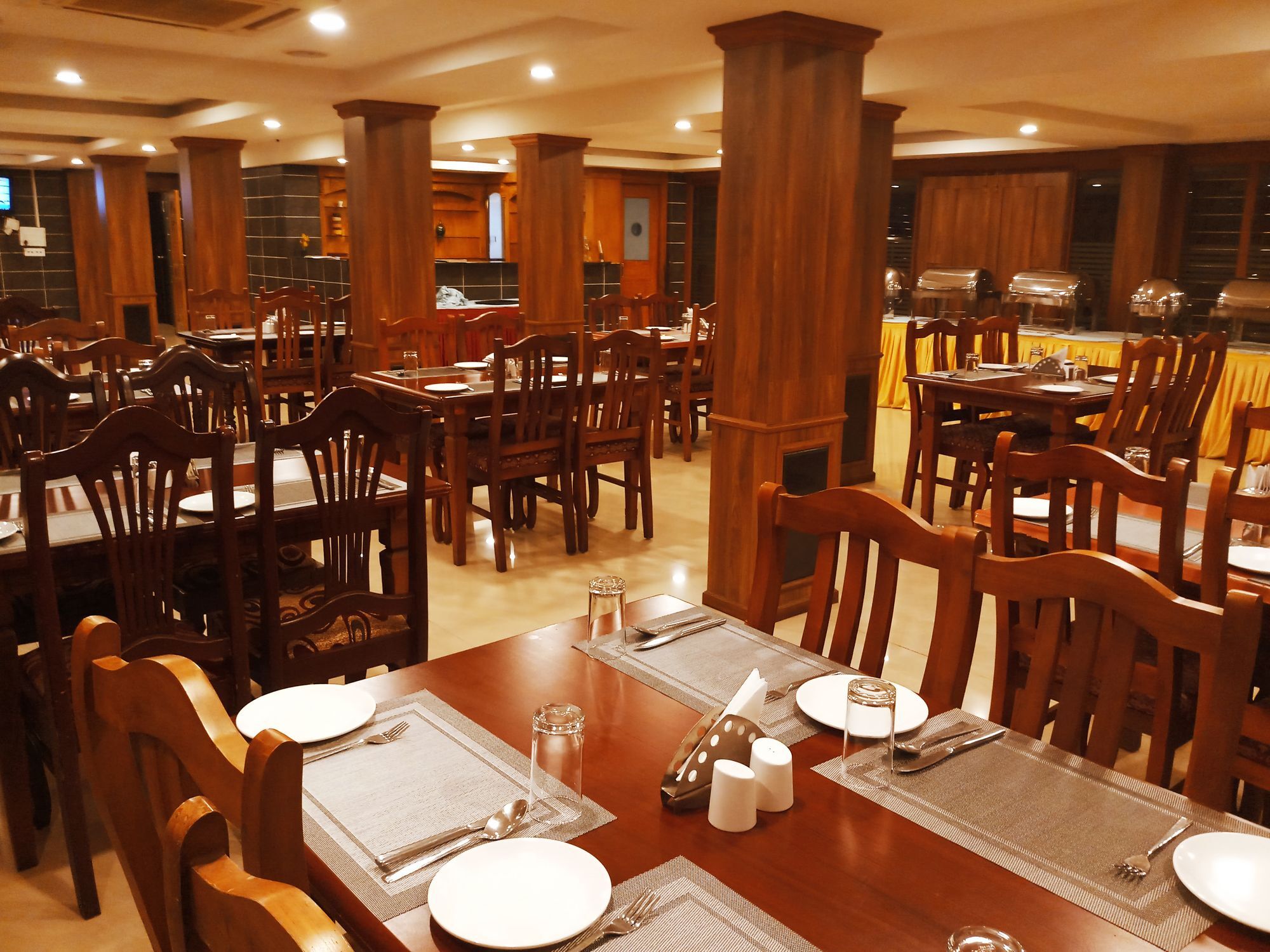 Hotel Vedanta Wake Up - Ernakulam North Station Kochi
