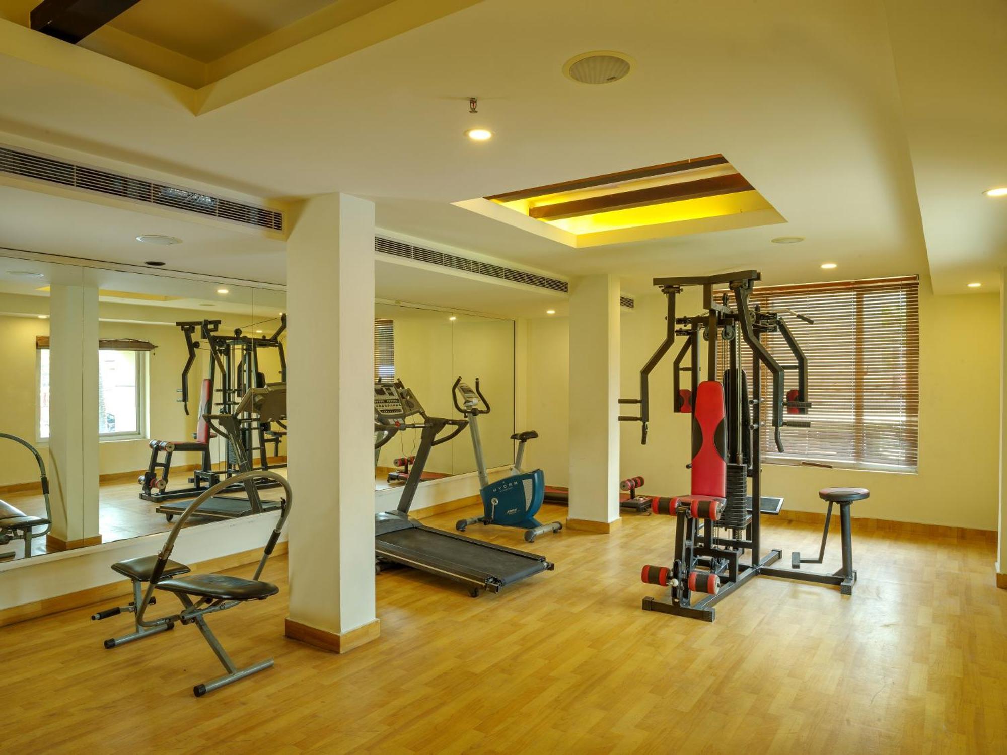 Hotel Vedanta Wake Up - Ernakulam North Station Kochi