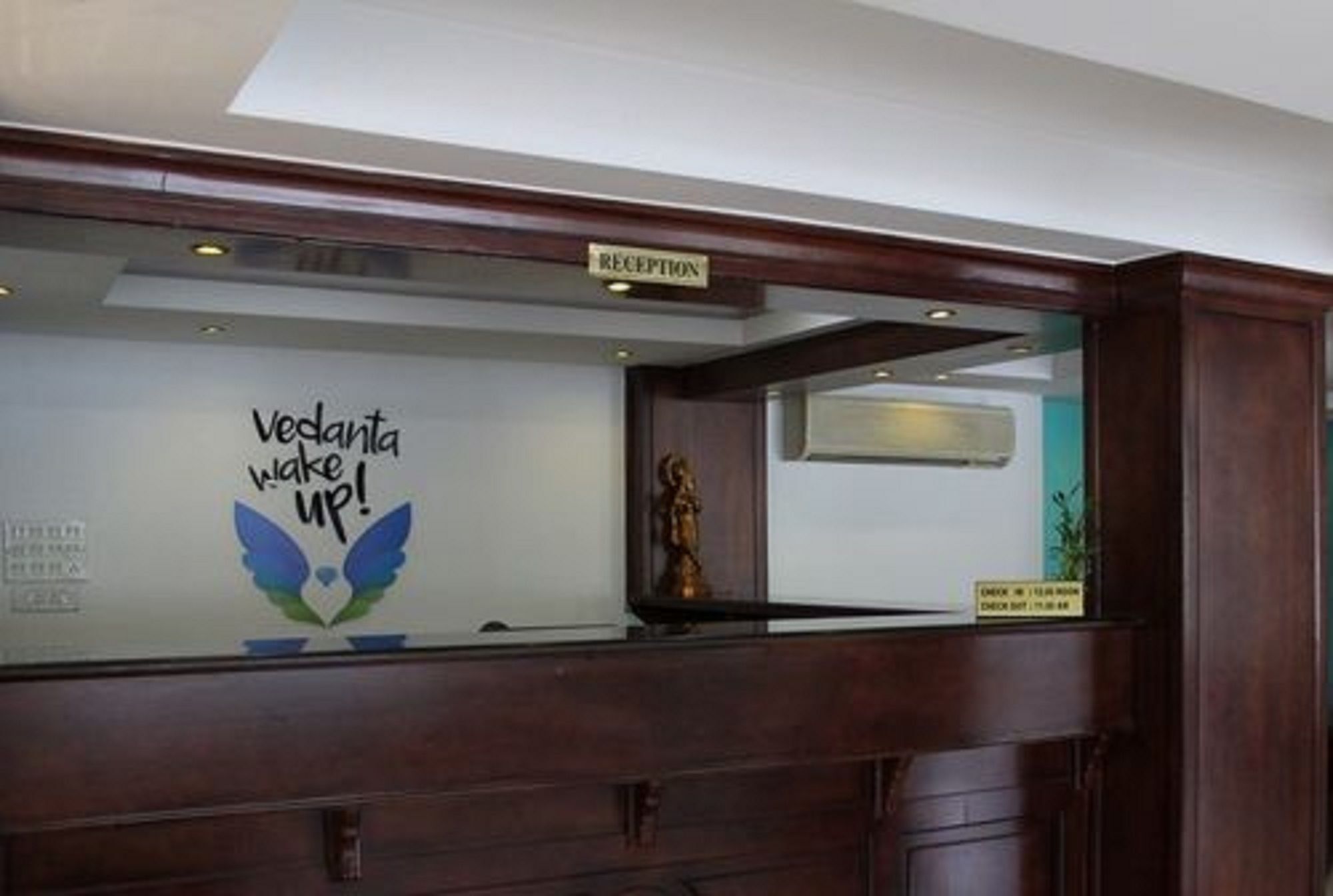 Hotel Vedanta Wake Up - Ernakulam North Station Kochi