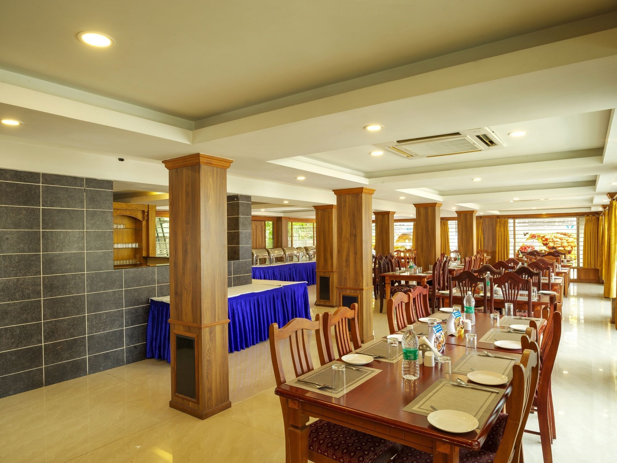 Hotel Vedanta Wake Up - Ernakulam North Station