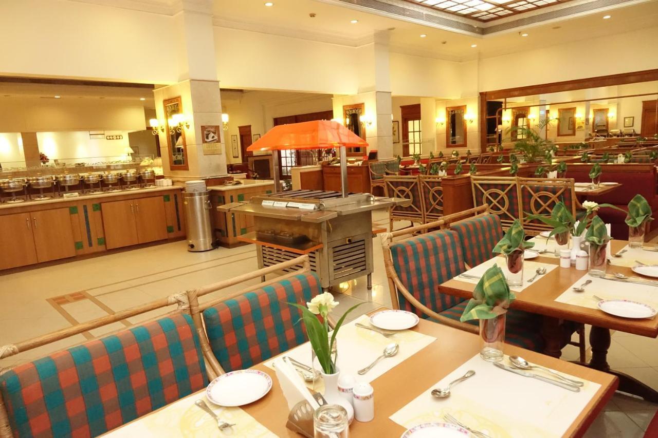 Abad Atrium 4* Kochi
