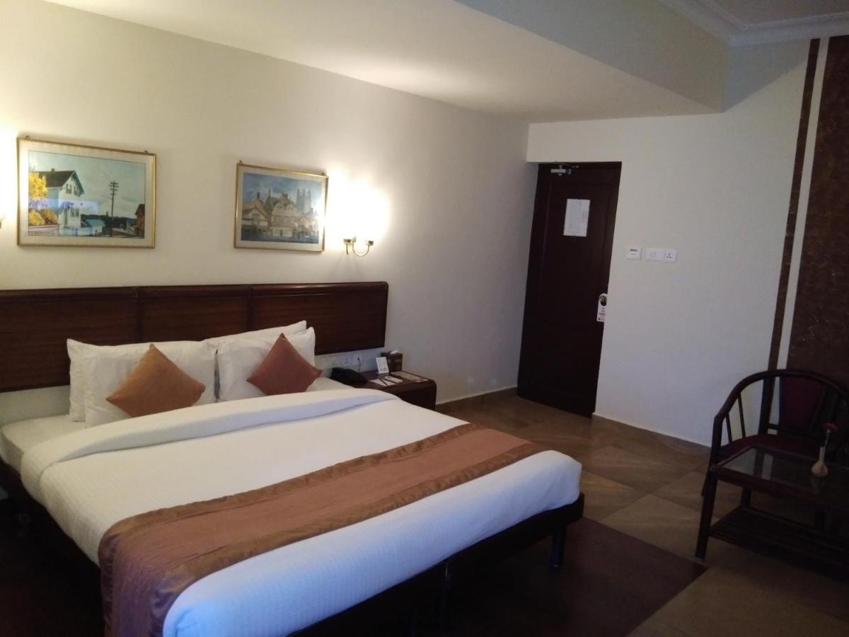 Hotel Yuvarani Residency