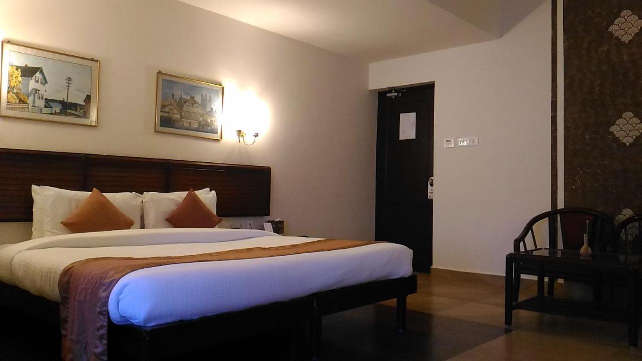 Hotel Yuvarani Residency