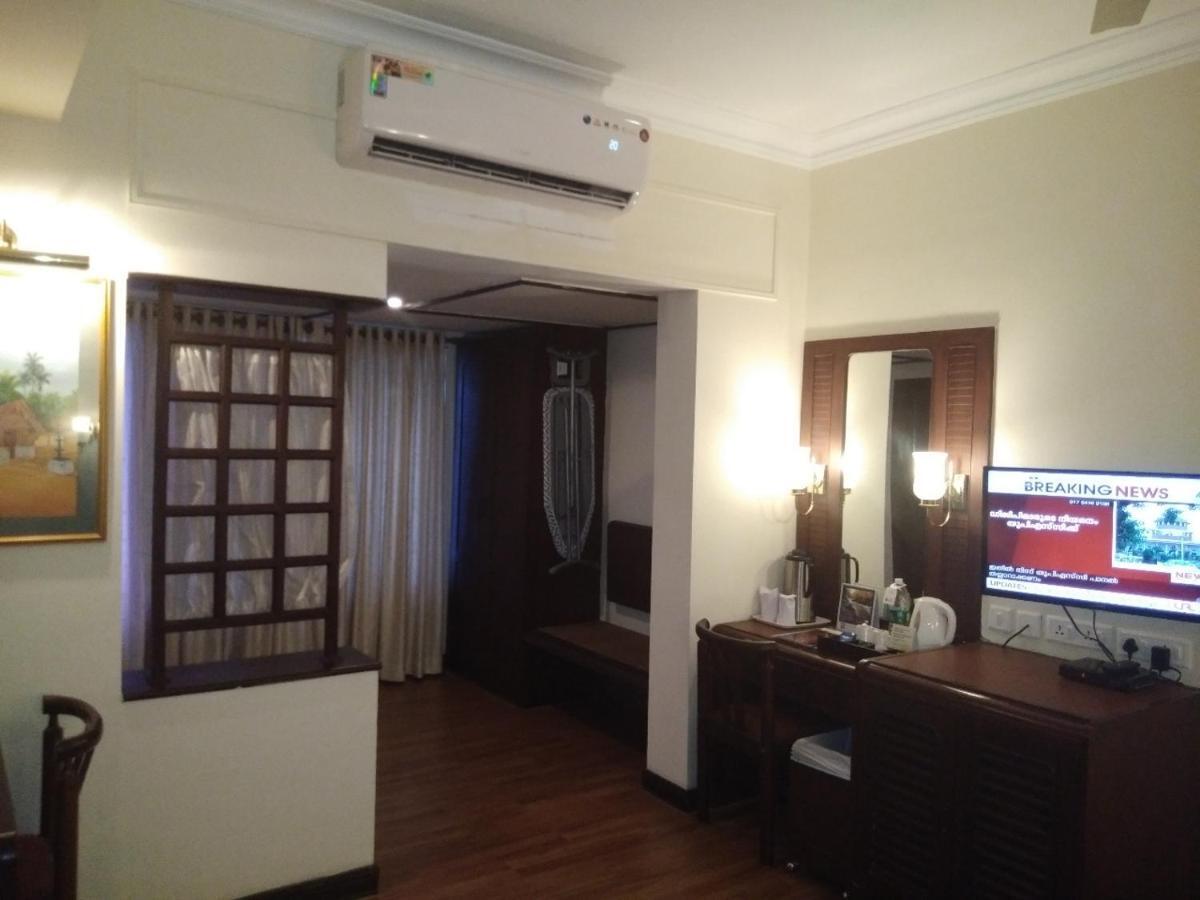 Yuvarani Residency Hotel 4*