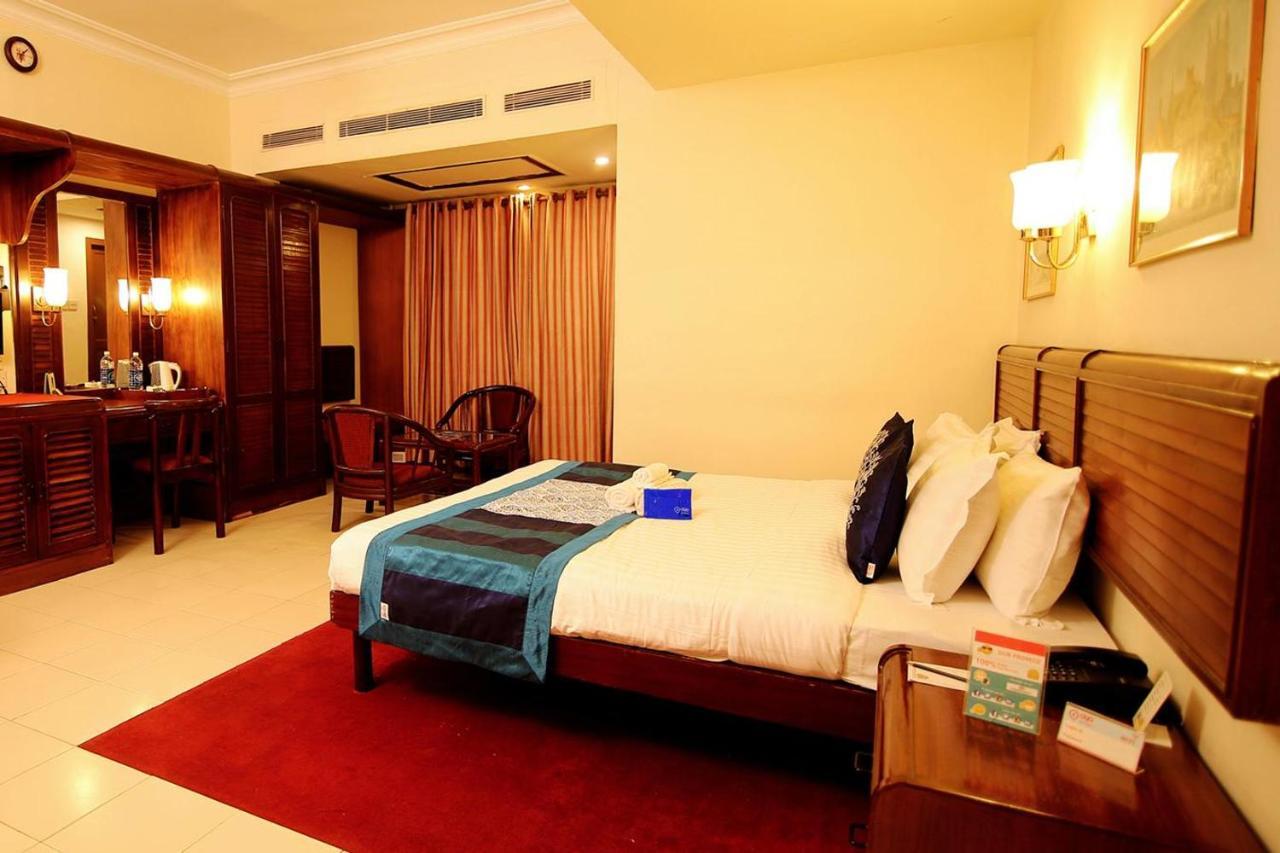 Yuvarani Residency Hotel Kochi