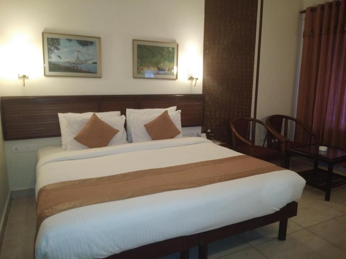 Hotel Yuvarani Residency Kochi