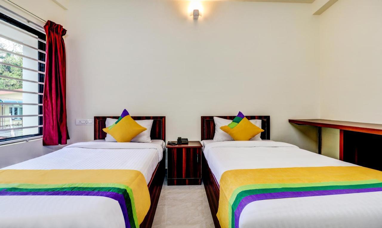 Itsy Rain Tulsi Stayz, Palarivattom Junction Hotel Kochi