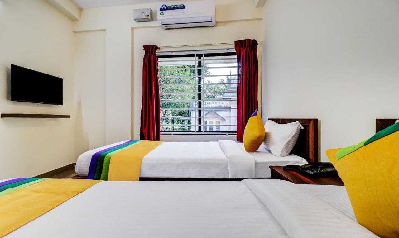 Hotel Itsy Rain Tulsi Stayz, Palarivattom Junction