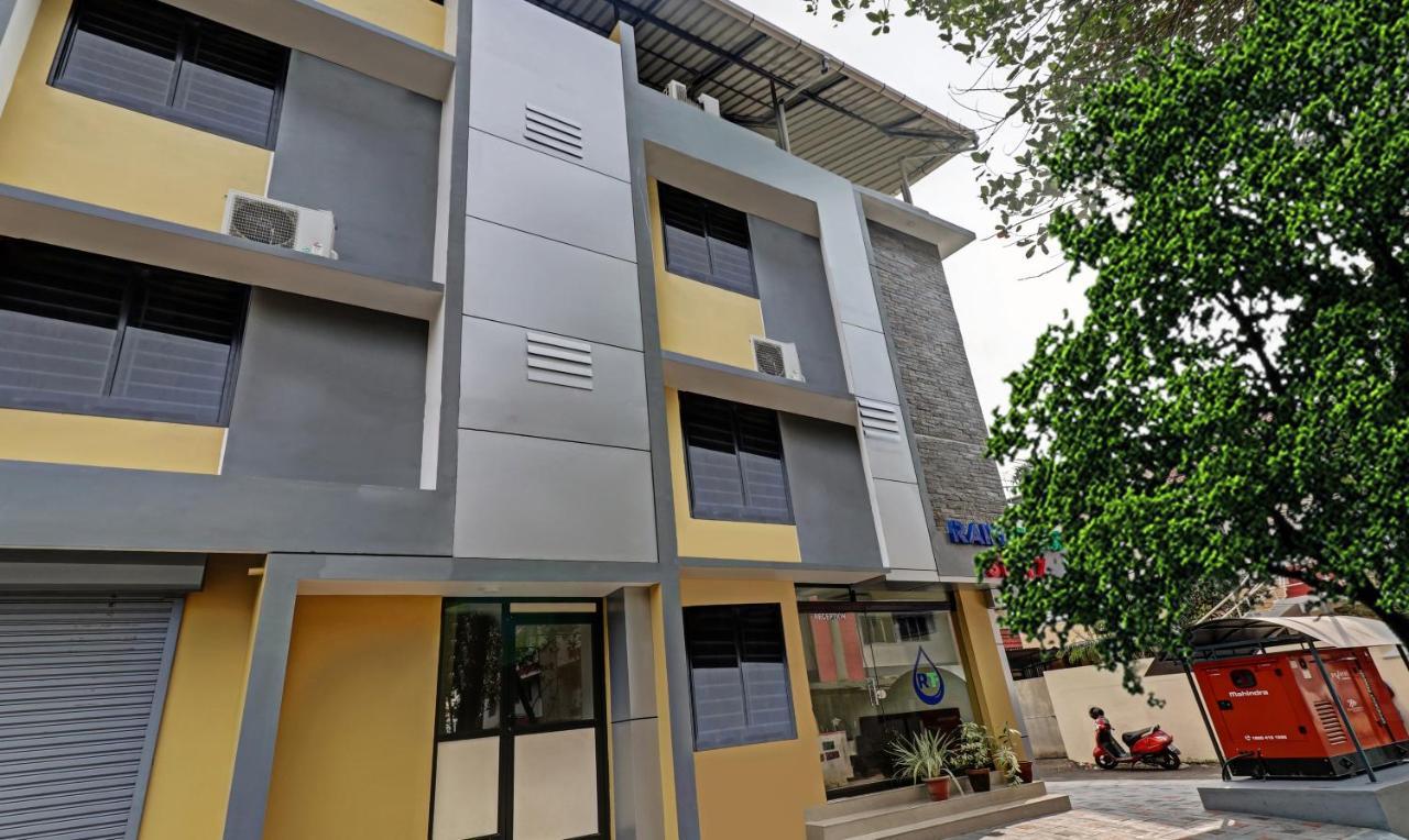 Itsy Rain Tulsi Stayz, Palarivattom Junction Hotel
