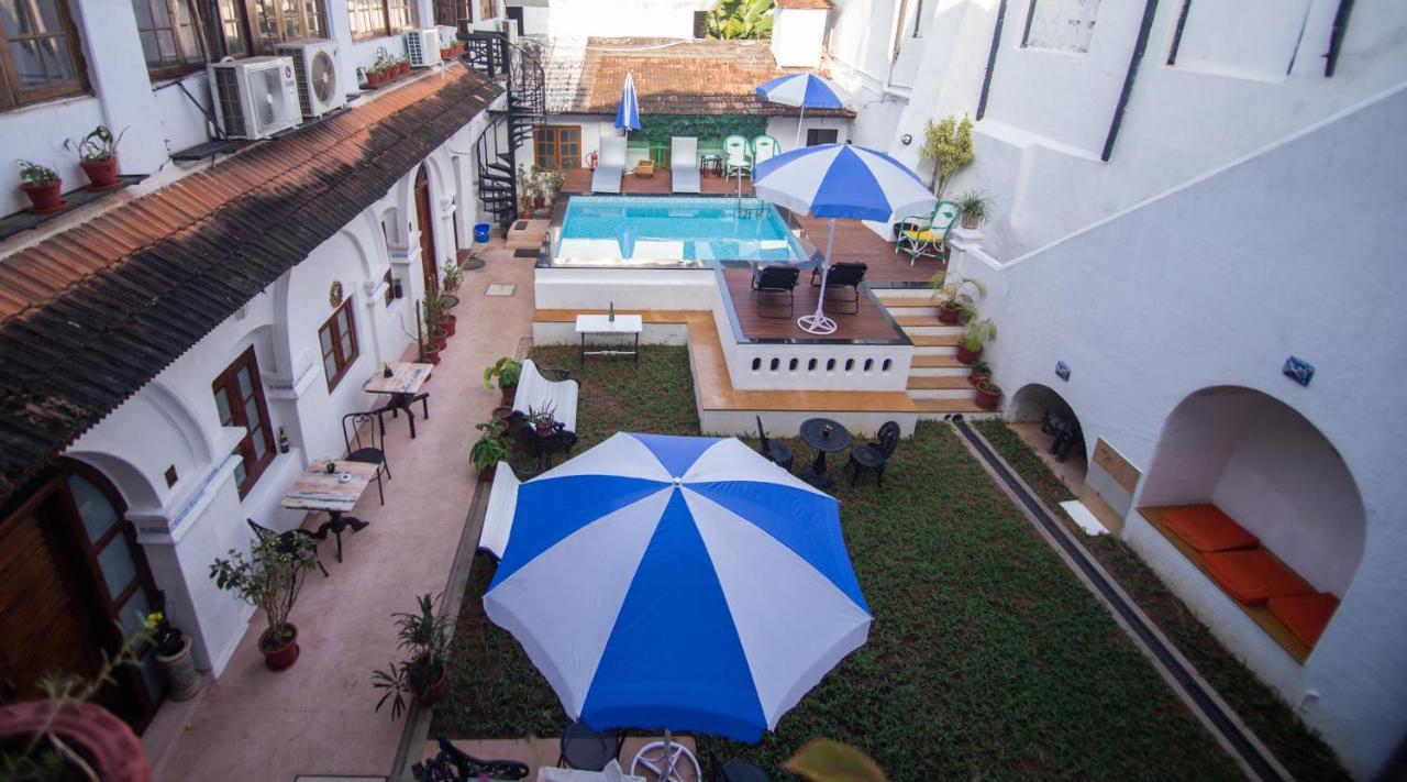 Hotel Old Courtyard