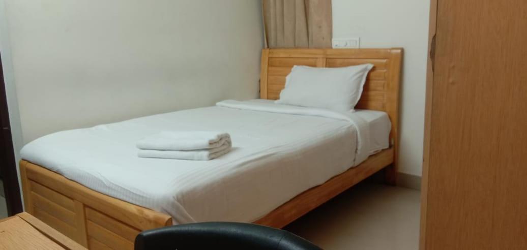 Hotel Tri-star Residency Kochi