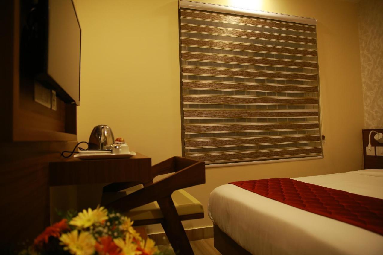 D'chandelier Hotel Kochi