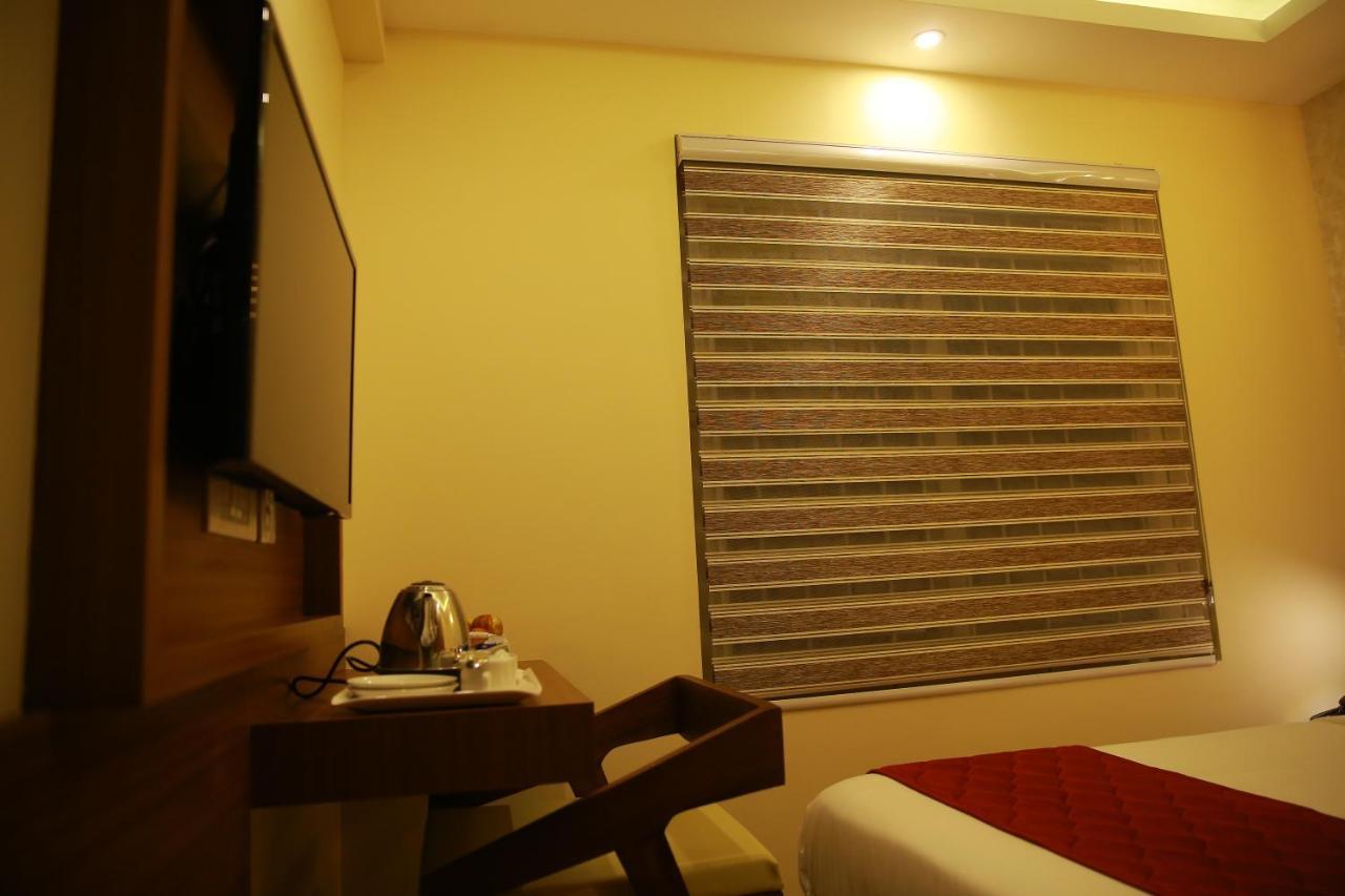 D'chandelier Hotel 3*
