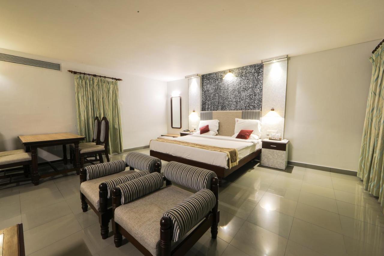 Bharat Hotel