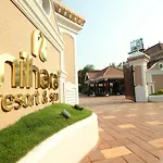 Nihara Resort And Spa Cochin