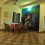 Toms Old Mansion