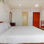Fabhotel Star