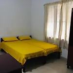 Hebron Inn