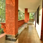 Dhakshina Homestay