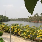 Punarnava Bamboo Lagoon Ayurveda Village