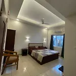 Hotel Studio House