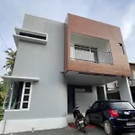Luxurious Studio House 1